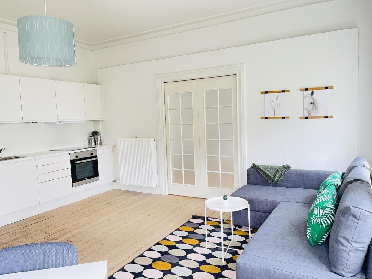 Aday - City Central Mansion - 1 Bedroom Apartment With Garden Ålborg Exterior foto